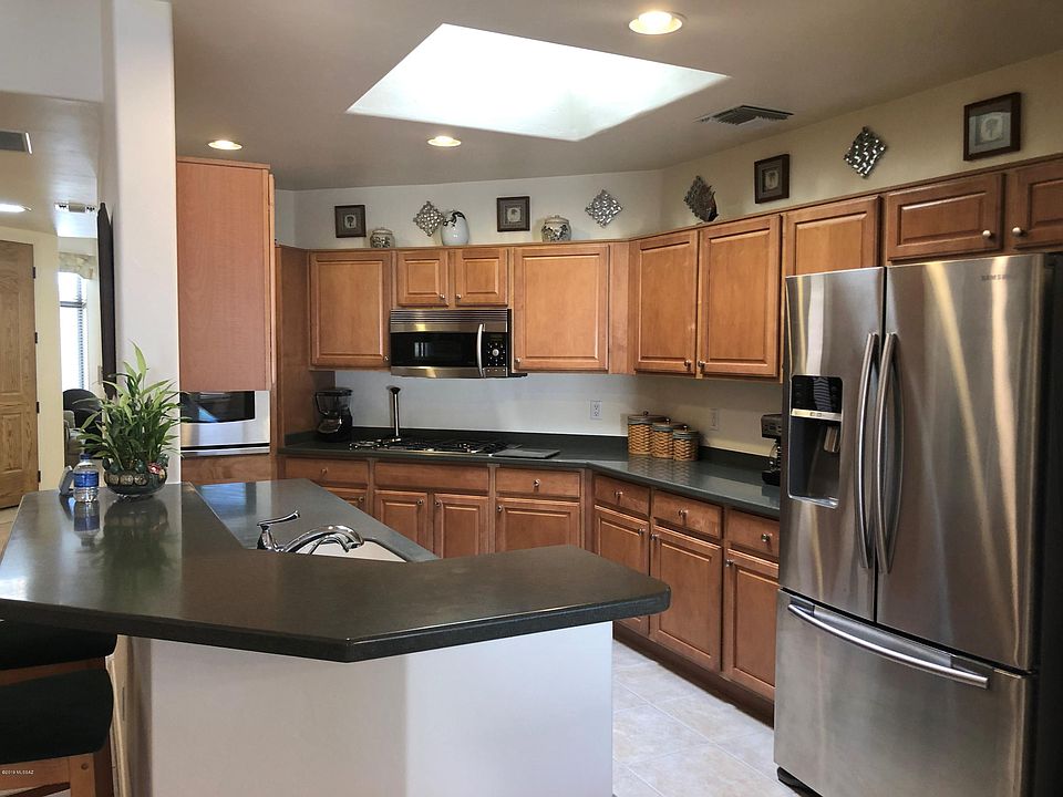 1st image of 8167 N Painted Feather Dr