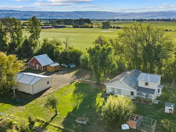 5351 Naneum Road, Ellensburg, WA 98926