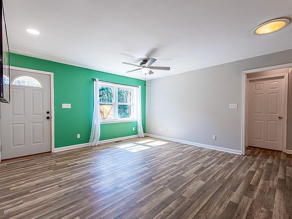 5th image of 2866 Camp Spring Rd