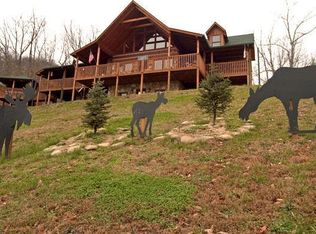 1902 Bluff Ridge Rd, Sevierville, TN 37876