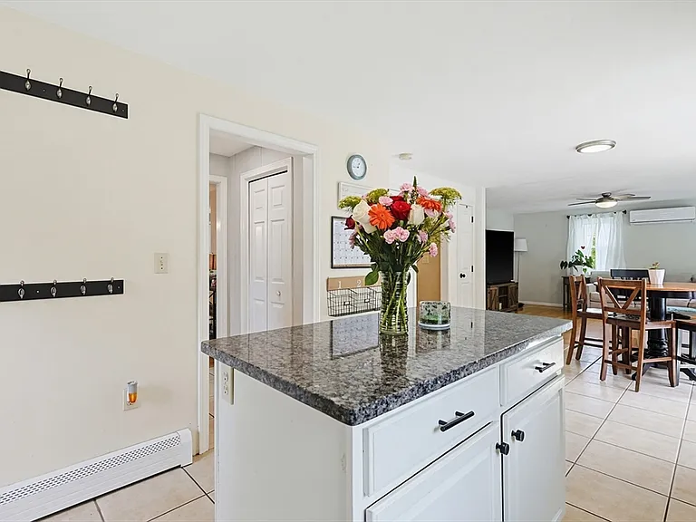 35 Millbrook Dr #35 — Photo 5