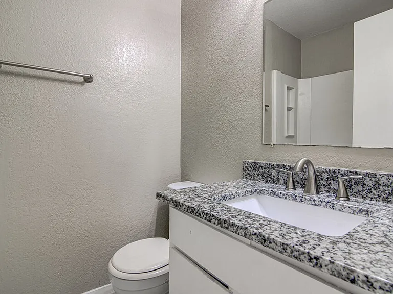 819 Sirocco Dr — Photo 9
