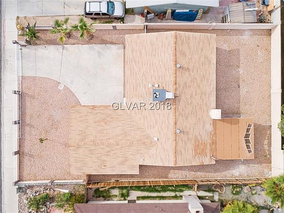 3rd image of 2129 Jeanne Dr