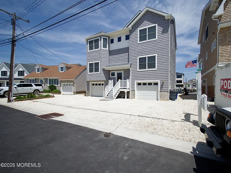 231 Bryn Mawr Ave — Photo 61