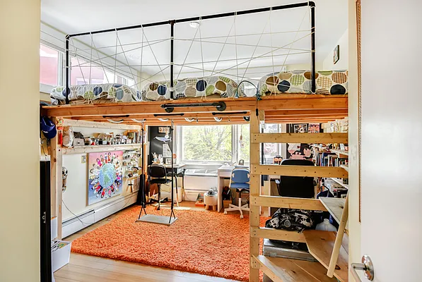 Rented by Compass | media 12