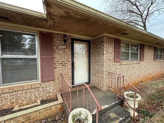 5th image of 3004 Camden Dr