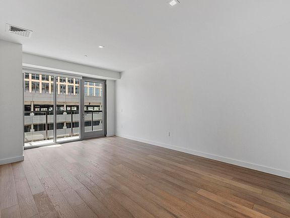 2nd image of 375 Canal St #703P