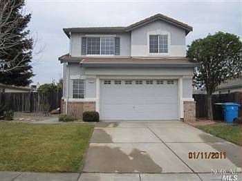 1st image of 825 Cedarcrest Dr