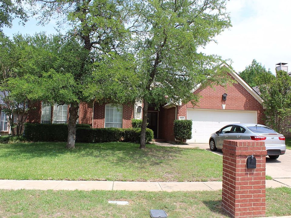 1st image of 6307 Fox Hunt Dr