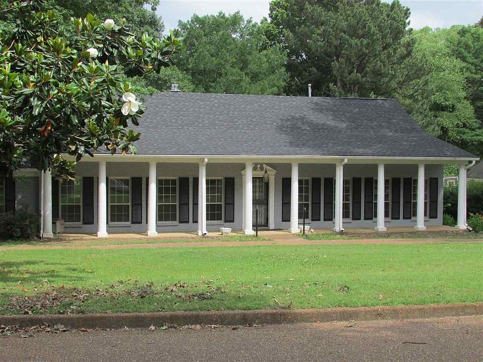 1st image of 3792 Windyke Dr