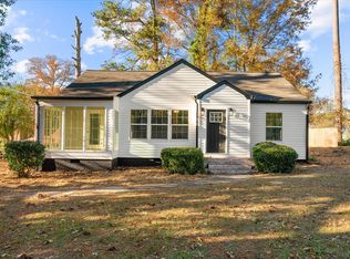 1407 Stacy Dr, Dalton, GA 30721