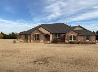 200 Raye Pl, Tuttle, OK 73089