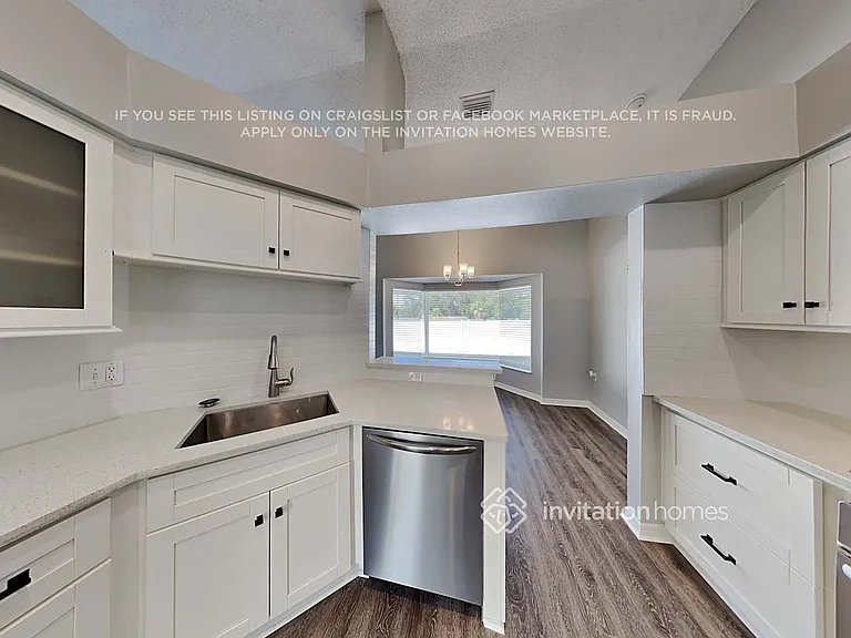 2330 Tioga Dr — Photo 6