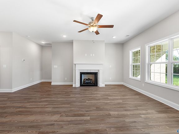 3rd image of 187 Slade Thomas Dr