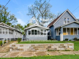 1011 W Hanssler Pl, Peoria, IL 61604