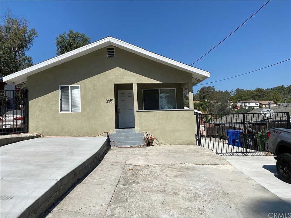 1st image of 3651 1/2 Armour Ave