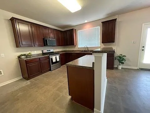 1718 Woodvista Pl — Photo 9