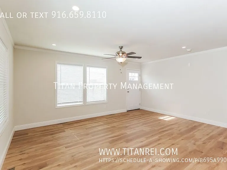 313 Vandenberg Cir — Photo 3