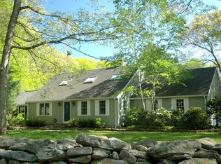 123 Rolling Meadow Rd, Madison, CT 06443