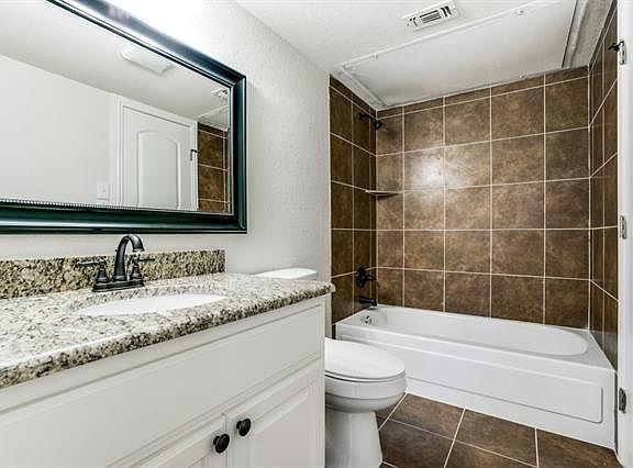 5th image of 4223 Glen Pines Dr