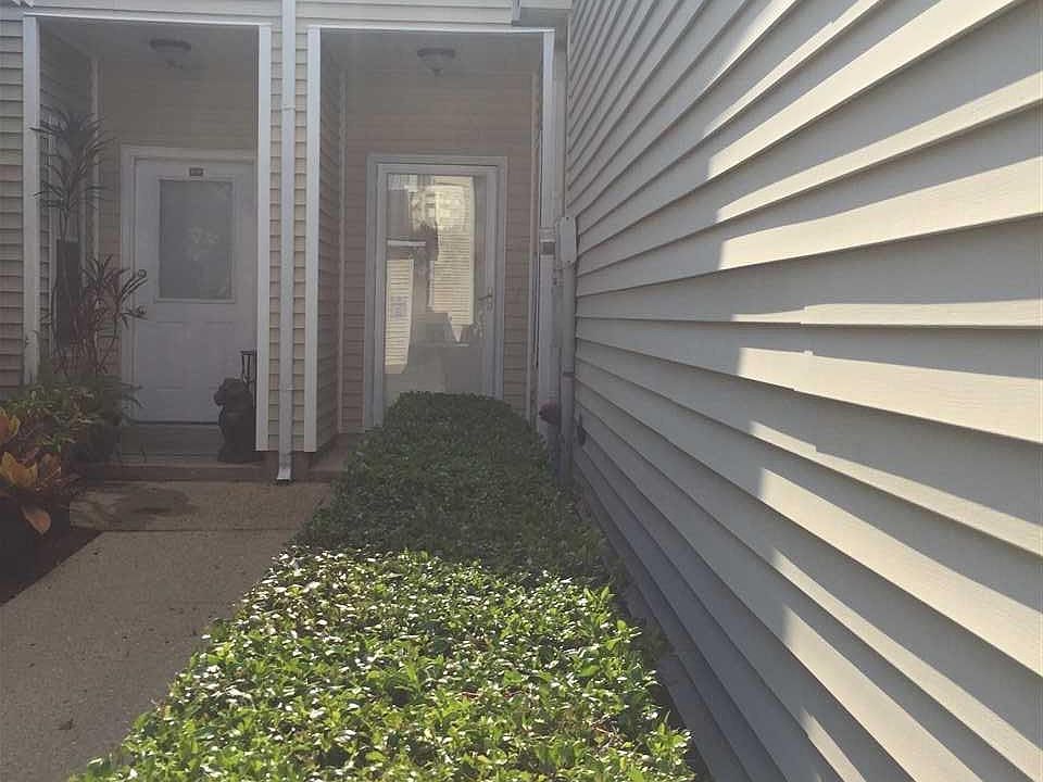 2nd image of 601 E Burgess Rd APT K12