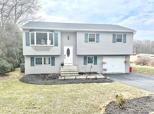 20 Deardorff Dr, Etters, PA 17319