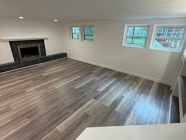 1724 Fox Point Dr — Photo 16