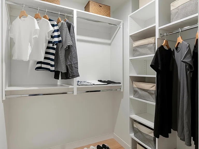 studio-closet