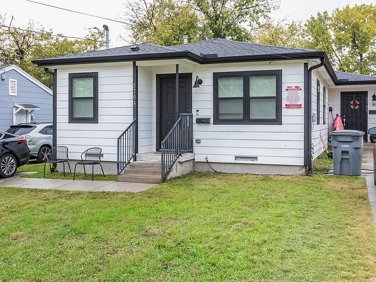 5705 Pickfair Cir — Photo 1