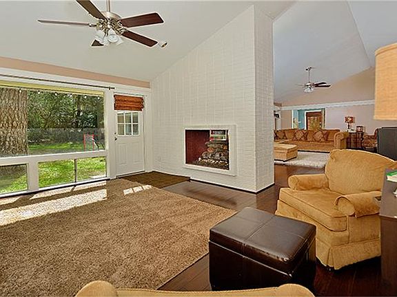 5th image of 214 Paul Revere Dr