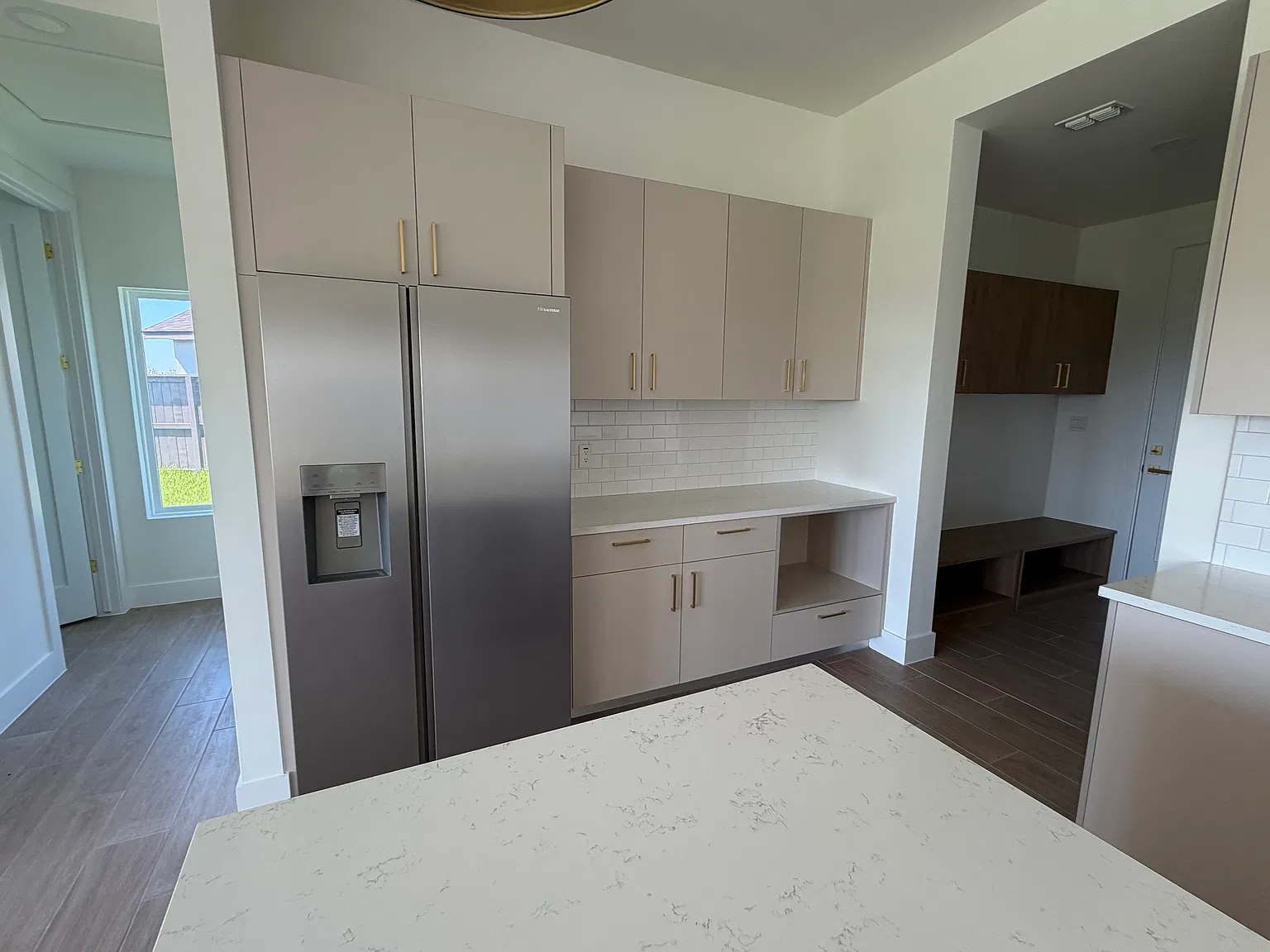 3 bed, 2.5 bath, 2985 sqft, $3,200 — Photo 3