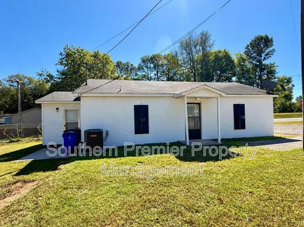 2302 Chisholm Rd