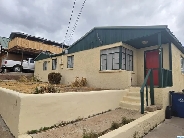207 E 23rd St, Silver City, NM 88061