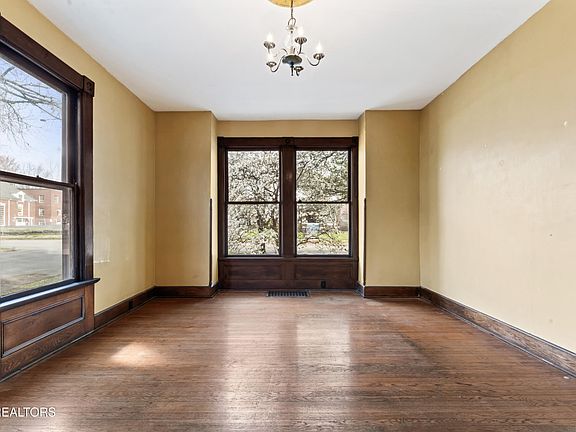 5th image of 1802 Washington Ave
