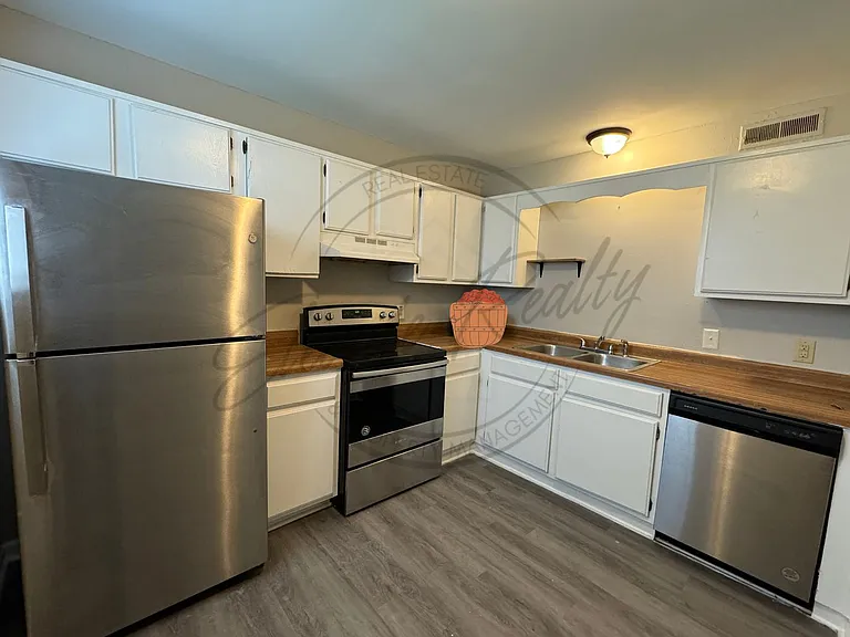 2539 Highland Trace Dr — Photo 6