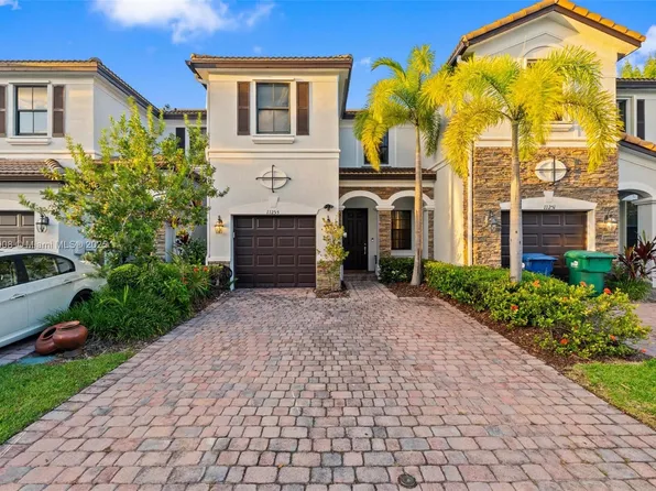 11255 NW 88th St, Doral, FL 33178