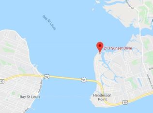 213 Sunset Dr, Pass Christian, MS 39571