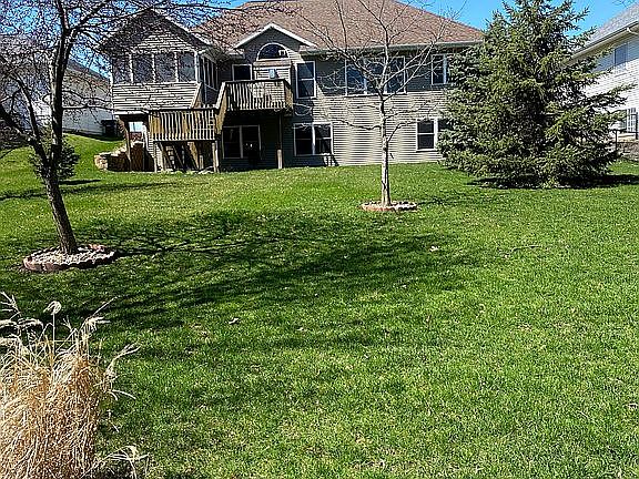 Park-like private backyard