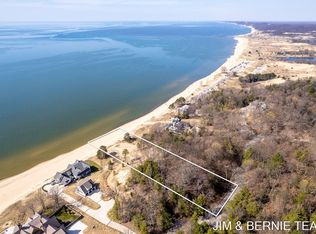 550 Dunegrass Circle Dr, Saugatuck, MI 49453