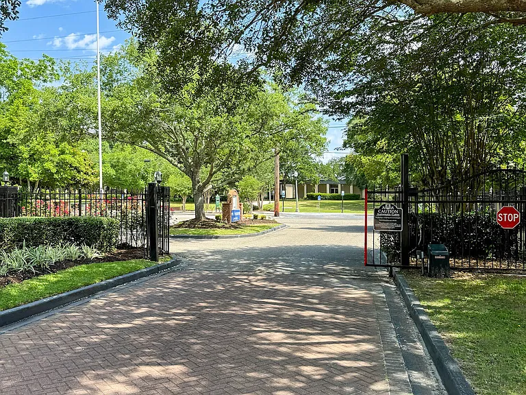 The Preserve Apartments — Photo 37