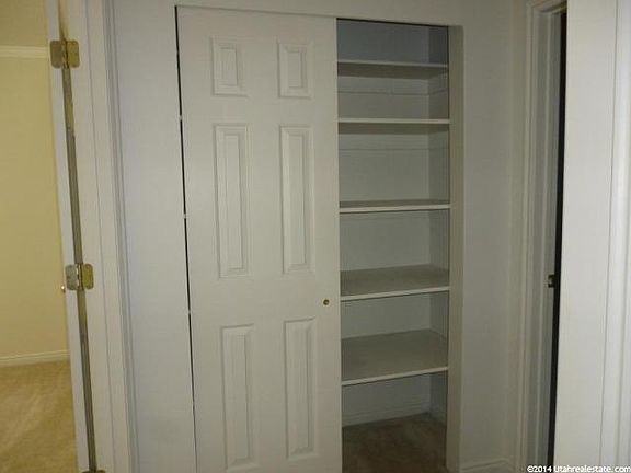 4th image of 2648 W Lucia Cir