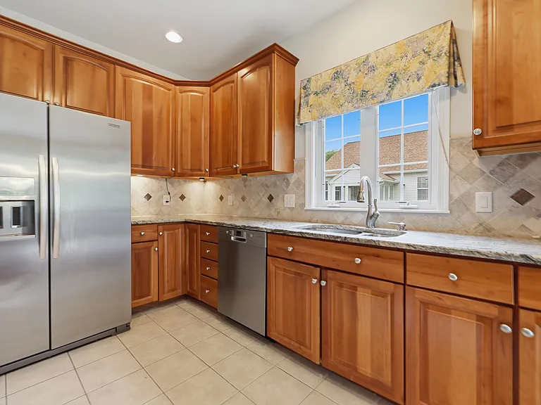 39 Brook Ln — Photo 25