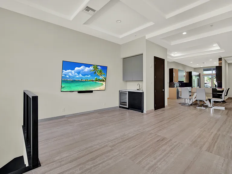 425 N Ocean Blvd #3 — Photo 25