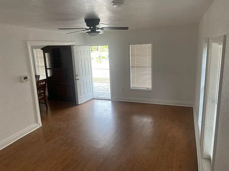 1513 E Lake Ave — Photo 10
