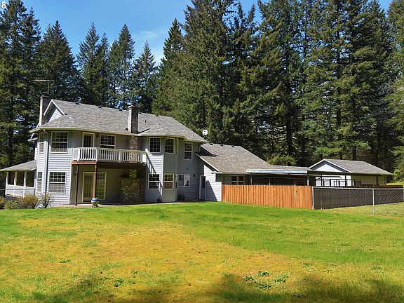 3rd image of 22901 NE 101st Cir