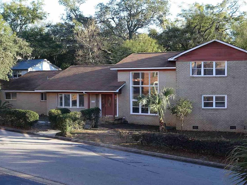 1st image of 222 Bayou Blvd