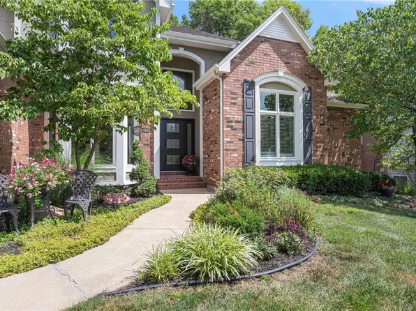 4140 W 131st Ter, Leawood, KS 66209
