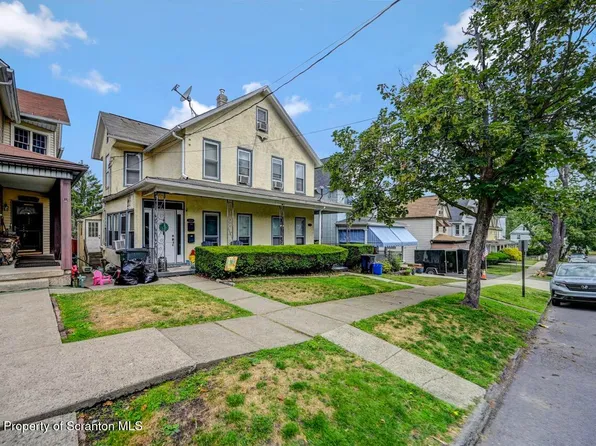 1727-1729 Monroe Ave, Dunmore, PA 18509
