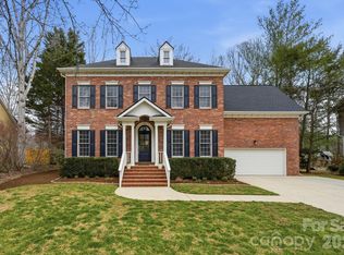 1006 Columbine Rd, Asheville, NC 28803