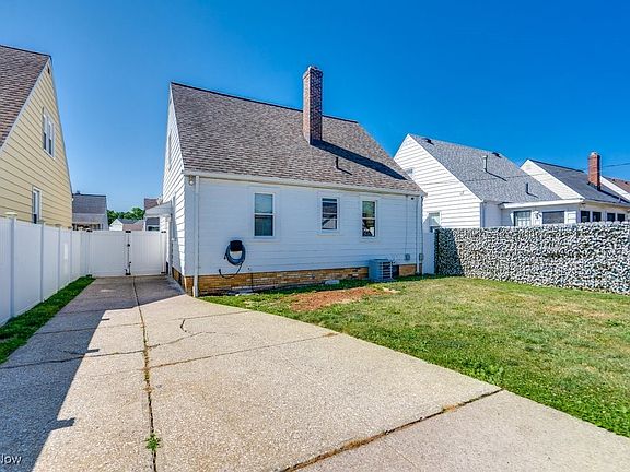5th image of 8112 Ivandale Dr